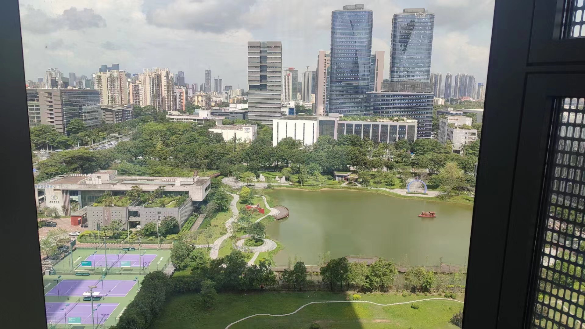 在科兴科学园 D3 栋 12楼往下看.jpg